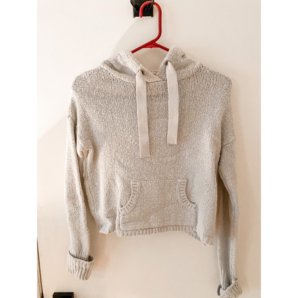 Hooded sweater